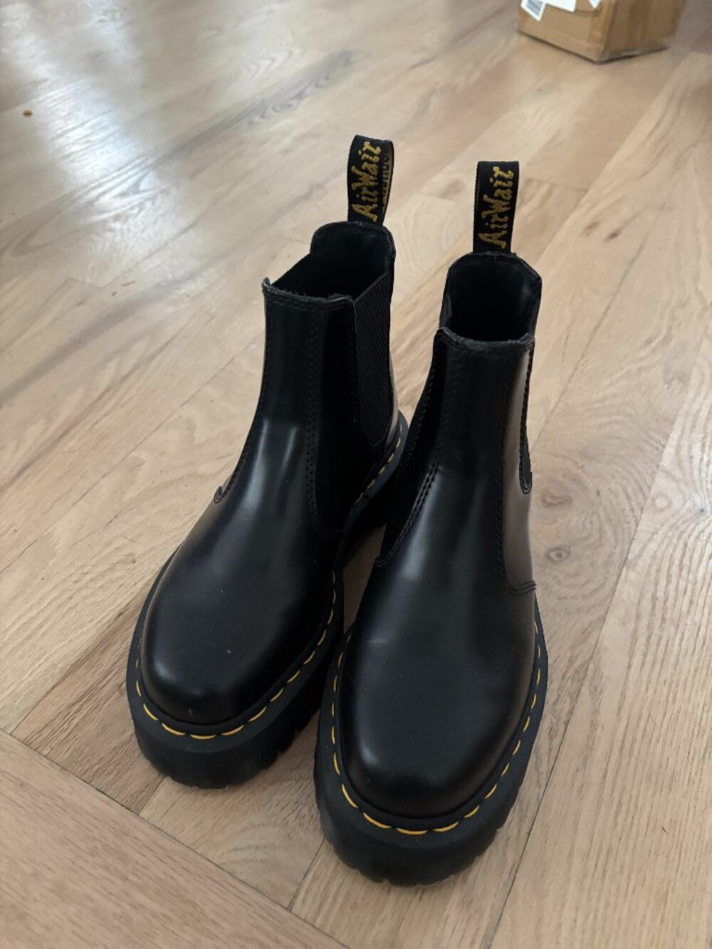 Doc Martens Chelsea Platform Boots 2976 Quad Smooth